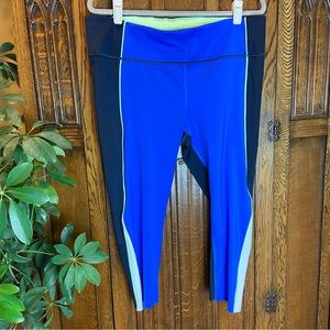 Athleta Velocity Colorblock Capri Leggings